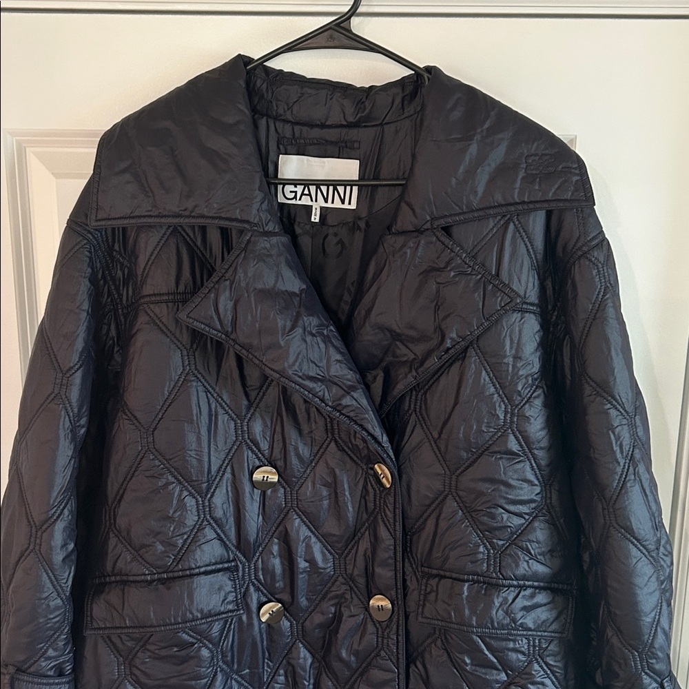 GANNI Women's Elegant Navy Shiny Quilted Coat - Picture 5 of 15
